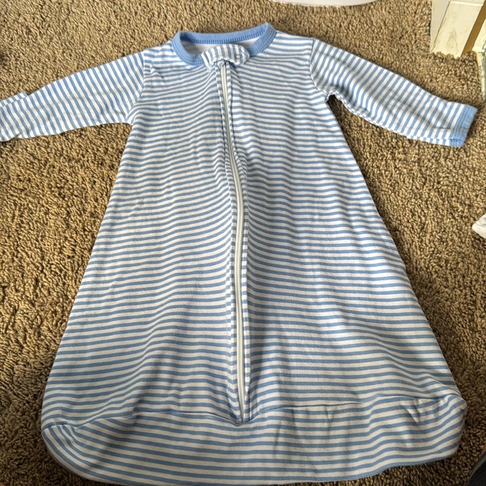 White and blue stripes sleeper